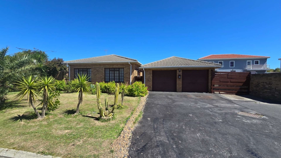 4 Bedroom Property for Sale in Wellway Park Western Cape